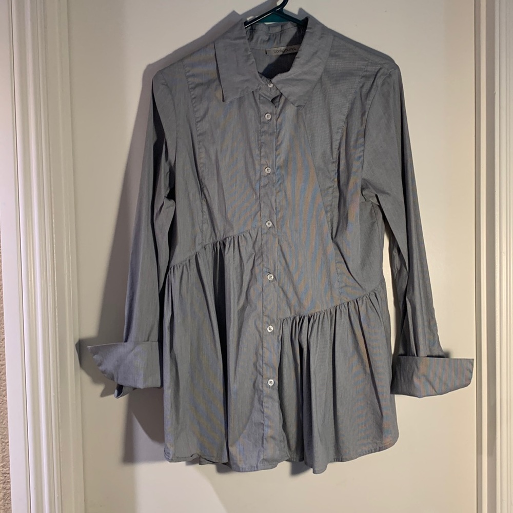 Italian grey long sleeve over-blouse. Unique fitted shaping. Deep cuffs